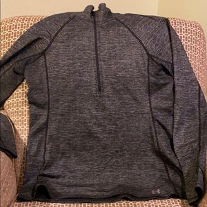 Like new Under Armour 1/4 zip.